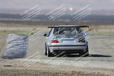 media/Oct-26-2025-CalClub SCCA (Sun) [[8ce1e69566]]/Group 2/Grapevine/
